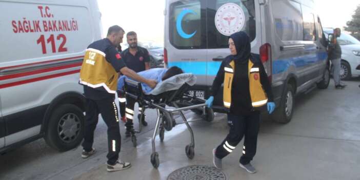 Konya’da devrilen otomobildeki 4 kişi yaralandı