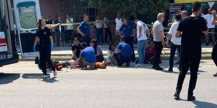 Adliye çıkışı kanlı pusu! Kurşun yağdırılan aileden 1 kişi öldü