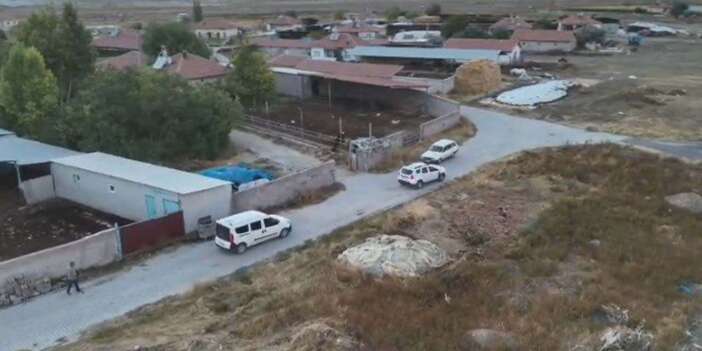 Konya’da şafak operasyonu! Depodan uyuşturucu ve silah çıktı