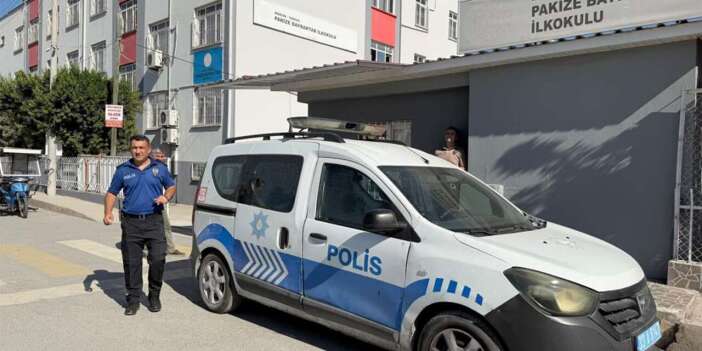 1. sınıf öğrencisinin çantasından ruhsatlı tabanca çıktı