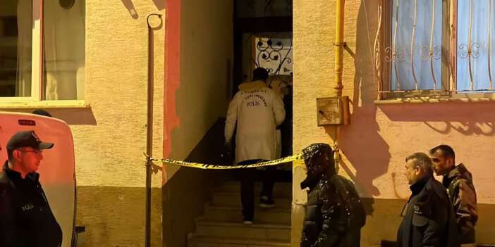 Evde kanlı kavga! Osman Koçak öldü, sevgilisi gözaltına alındı