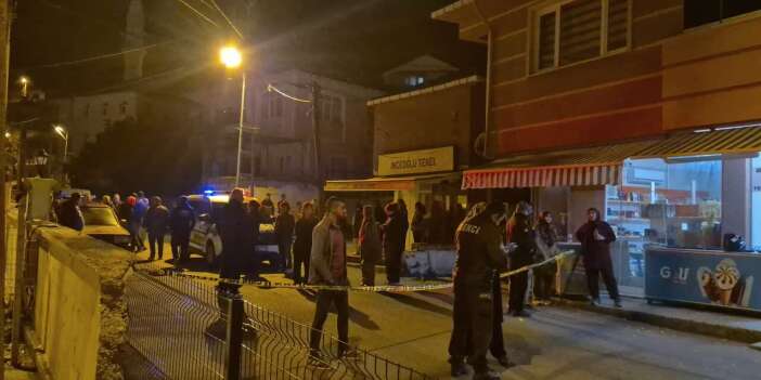 Sokak ortasında kurşun yağdırdı! Karısını ve 27 yaşındaki genci vurdu