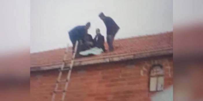 Konya’da akılalmaz kaza! Takla atan aracın sürücüsü çatıya böyle düştü