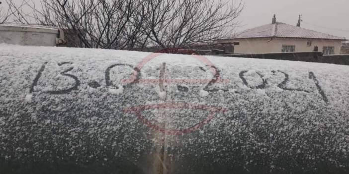 Fırtına dindi, kar yağışı başladı! Konya’da bereket sevinci