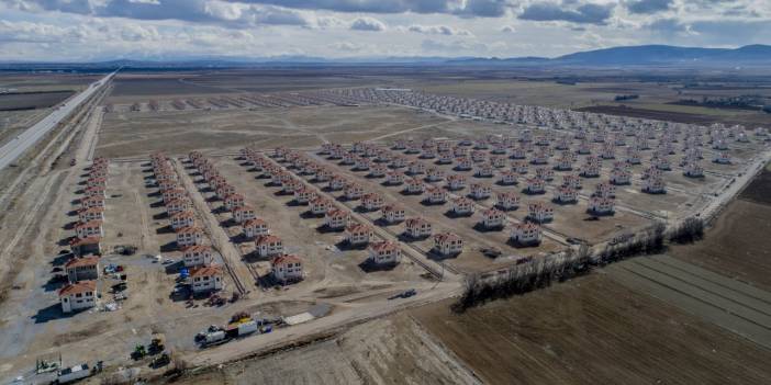 Konya'da evleri sular altında kalacak vatandaşlar için yeni bir mahalle kuruldu