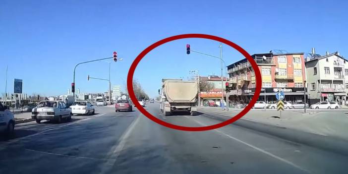 Konya’nın kazalardan ders alınmayan kavşağı! TIR’lar dehşet saçıyor