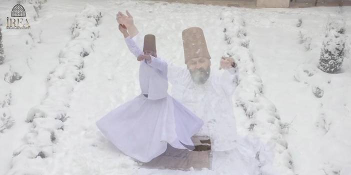 Kar üstünde büyüleyen sema