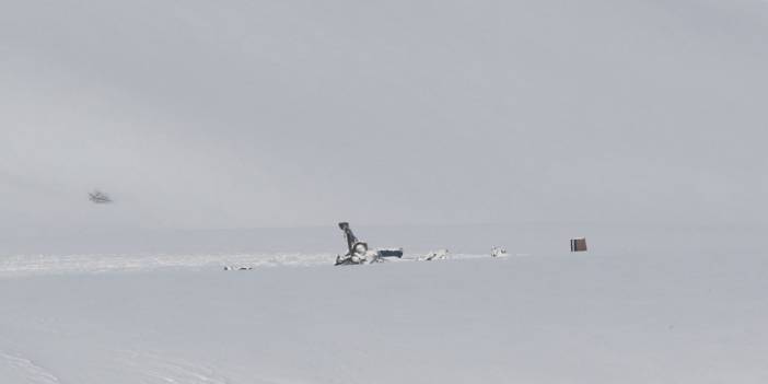 11 kahramanımızın şehit olduğu helikopterin enkazında inceleme sürüyor