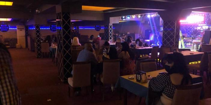 Ramazan’da da aynı manzara! Konya’da eğlence merkezi baskını