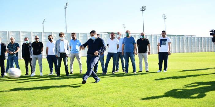 Konyaspor'un yeni yönetimi ilk toplantısını Kayacık'ta yaptı