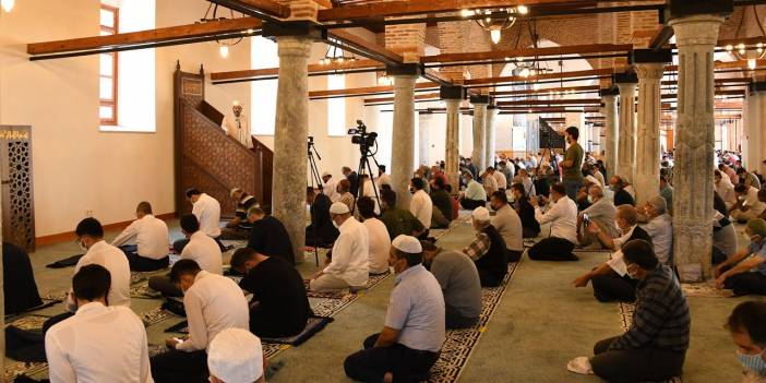 Selçuklu Sultanları Konya'nın tüm camilerindeki cuma hutbesinde yad edildi