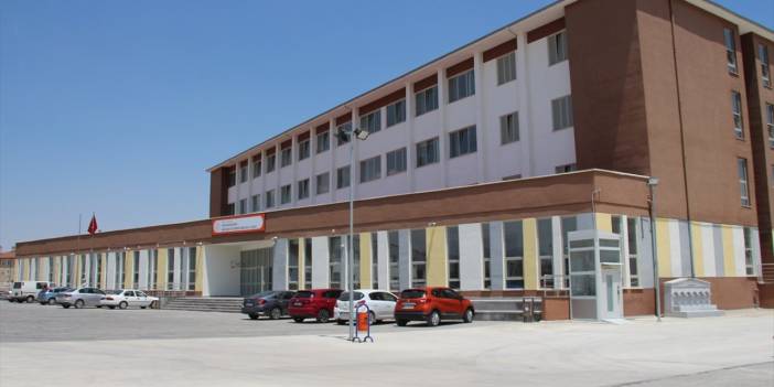 Başarılı gençler, Konya’daki bu okulu tercih etti