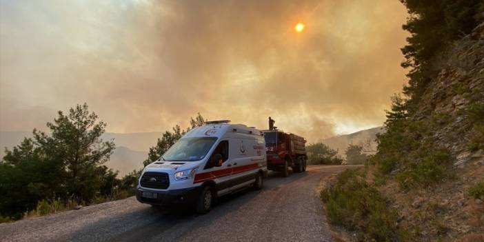 Ciğerlerimiz yanıyor! Akseki'deki yangına havadan ve karadan müdahale