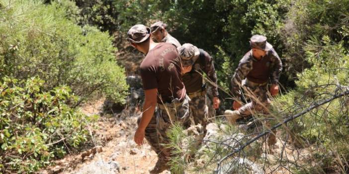 Türkiye'yi sarsan cinayet! Özel Harekat polisleri, Azra’nın vücudunun kayıp parçalarını arıyor