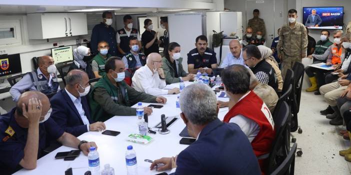 Bakan Kurum: Acıları paylaşmak için hızlı hareket etmek zorundayız