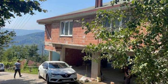 Son Dakika: Aile katliamı! 14 yaşındaki çocuk; annesi, anneannesi ve abisini öldürdü, babasını yaraladı