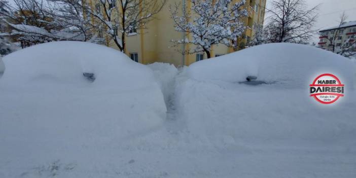 Konya’da kar kalınlığının 1 metreyi bulduğu ilçeden kartpostallık kareler