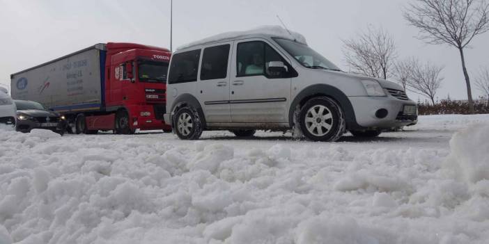Konya’da kar yolları kapattı! İşte, kapalı ve açık yollar