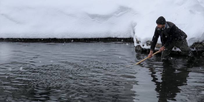 Konya Ovası balıkçılarının eksi 20 derecede ekmek mücadelesi