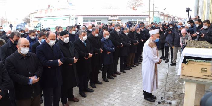Bakan Koca'nın acı günü! Konya'da son yolculuğuna uğurlandı