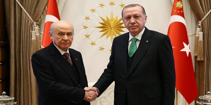 Bahçeli'den Cumhurbaşkanı Erdoğan'a 'geçmiş olsun' telefonu