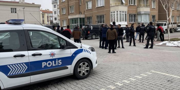 Konya’da ortak dehşeti! Kapıyı kırıp evde kim varsa bıçakladı