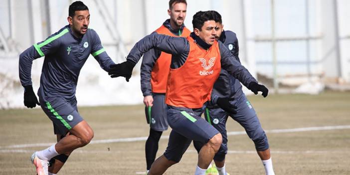 Konyaspor hücum ve savunma çalıştı
