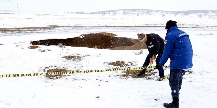 Son Dakika: Konya’da bir mahallenin 500 metre yakınında iki obruk oluştu