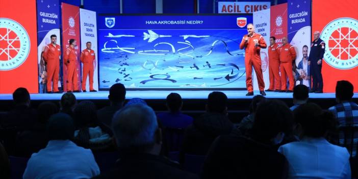 Türk Yıldızları Konya'da gençlerle buluştu