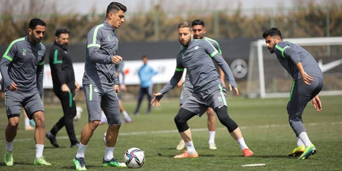 Konyaspor’da 4 futbolcu sarı kart sınırında!