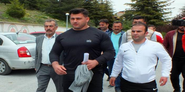 Rıza Kayaalp karıştığı trafik kazası hakkında açıklama yaptı