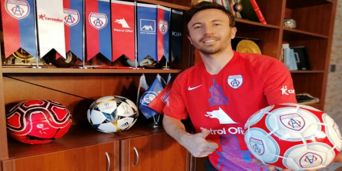 Konyaspor’un eski futbolcusu Altınordu’ya veda etti