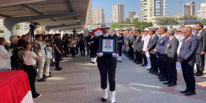 Mersin’de şehit olan polis Sedat Gezer'e veda