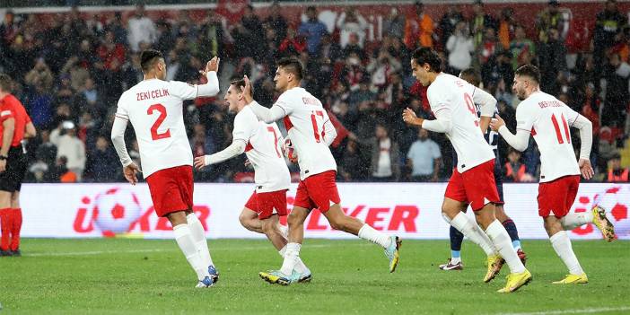 UEFA'dan Milli Takıma kısmi tribün kapatma cezası!