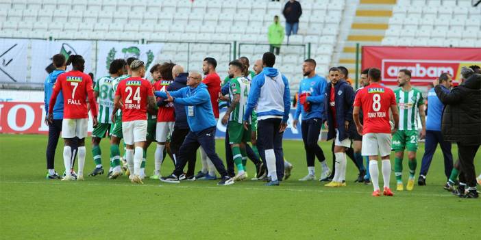Konyaspor’a para ve tribün bloke cezası!