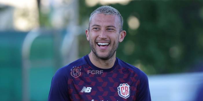 Konyaspor’un yıldız oyuncusuna yol göründü! Resmen açıklandı