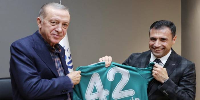 Konyaspor’un başarısını öven Cumhurbaşkanı Erdoğan’a özel hediye