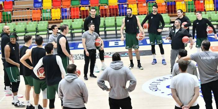 Konyaspor Basketbol galibiyet için kenetlendi! Bursaspor'u gözüne kestirdi