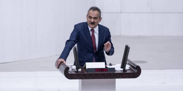 Bakan Özer, Konya’daki lisede yaşanan olaya ilişkin açıklama yaptı