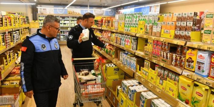 Zincir markette çok sayıda tarihi geçmiş ürün bulundu! Biri bebek maması