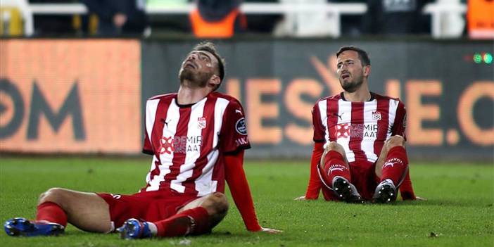 Konyaspor'un rakibi Sivasspor ayağa kalkamadı!