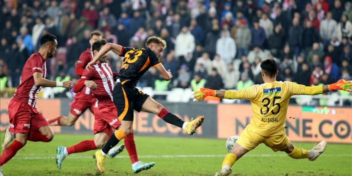 Son Dakika: TFF, Sivasspor-Galatasaray maçında hakem hatası yapıldığını açıkladı