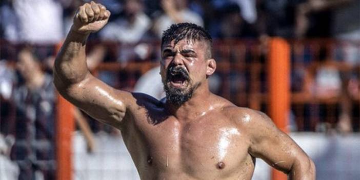 Cengizhan Şimşek'in kemeri alındı! Kırkpınar Başpehlivanı Mustafa Taş oldu