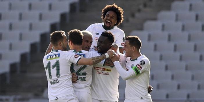 Konyaspor’un yıldızı golleri sıraladı, Pirlo çıldırdı