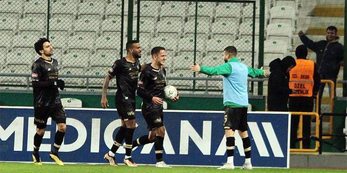 İlk yarıda son viraj: Konyaspor'un zor sınavı