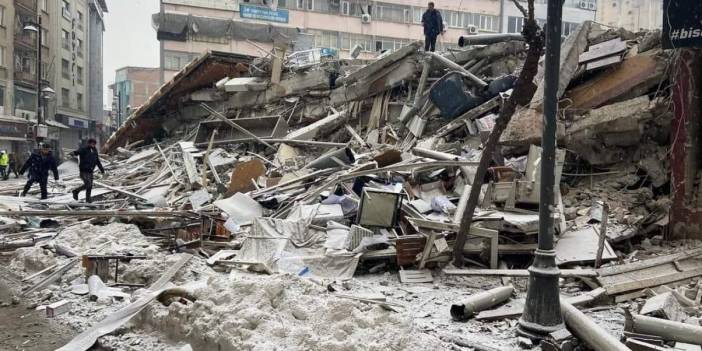 Son Dakika: Deprem nedeniyle tüm spor ligleri tatil edildi