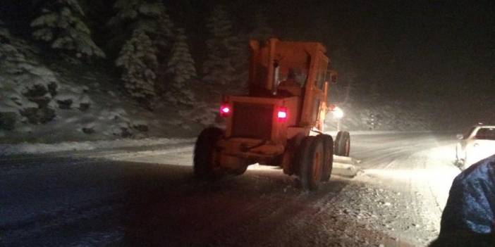 Konya’da bazı bölgelere kar yağıyor