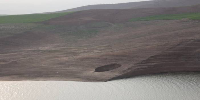 Deprem sonrası oluşan obruk Konya’da uzman isme soruldu