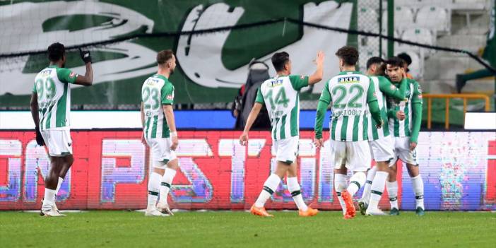 Konyaspor, öne geçtiği mücadelede 1 puana razı oldu