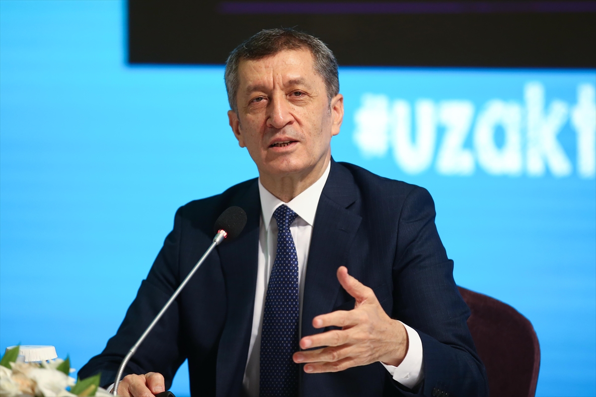 milli-egitim-bakani-ziya-selcuk.jpg